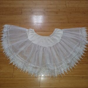Elegant Teardrop White Lace Petticoat Skirt